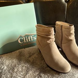 Alina ankle bootie from Cliffs by White Mountain Shoes 7 1/2